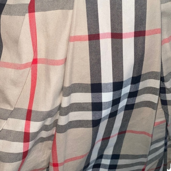 Burberry Men Coat Size 52 - Picture 10 of 10